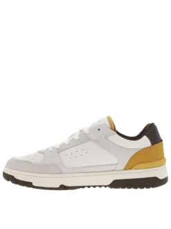 Baskets tennis blanches en cuir à semelle marron avec talon plat et logo embossé