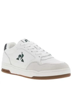Baskets tennis blanches à talon plat et à lacets plats et logo vert