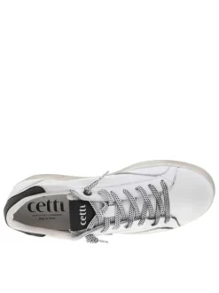 Baskets tennis en cuir blanches plates avec texte sur la semelle