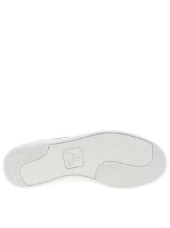 Baskets tennis en cuir grainé blanc à semelle à talon plat et à lacets plats