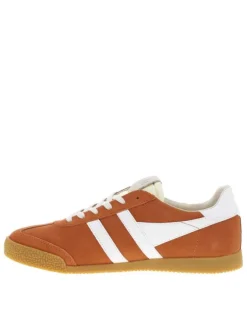 Baskets tennis orange en cuir avec lacets plats, logo doré et semelle marron