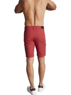 Bermuda 5 poches en coton rouge brique uni à coupe slim fit avec des passants