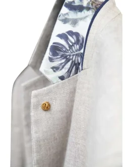 Blazer beige uni coupe ajustée avec un col cubain et des poches latérales