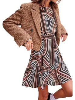 Blazer camel en tweed à coupe cropped col cranté et à manches longues