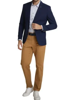 Blazer marine uni avec une coupe droite et des manches longues