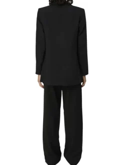 Blazer noir uni avec une coupe droite un col cranté et des manches longues