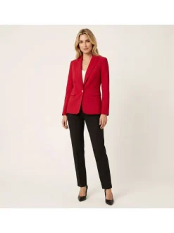 Blazer rouge uni pourvu d'un col à revers et d'une coupe droite