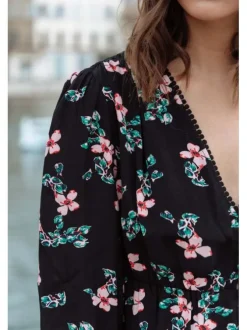 Blouse noire pour femme avec imprimé liberty coupe évasée