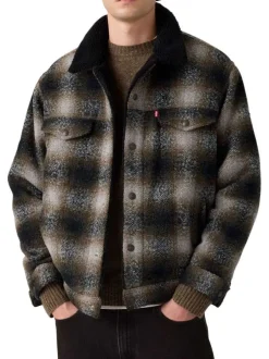 Blouson brun motif écossais avec un col chemise et doublure sherpa