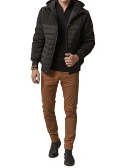 Blouson à capuche noir bi-matière avec une coupe droite et des poches