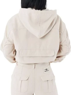 Blouson écru pourvu d'un col à capuche avec cordon de serrage