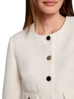 Blouson écru uni court avec une coupe droite, col rond et boutons dorés