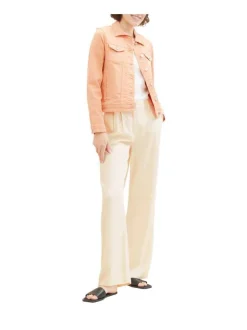 Blouson en coton corail uni coupe droite avec un col français et poches