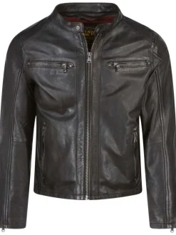 Blouson en cuir marron avec une coupe droite et une capuche amovible