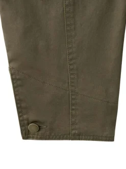 Blouson kaki uni avec une coupe droite et un col à revers en velours