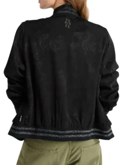 Blouson noir avec des motifs monochromes et une coupe droite
