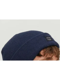 Bonnet bleu uni en maille avec étiquette iconique sur l'ourlet