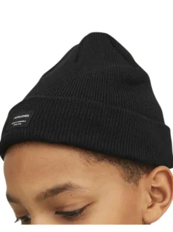Bonnet noir uni à revers avec une étiquette d'authentification à l'avant