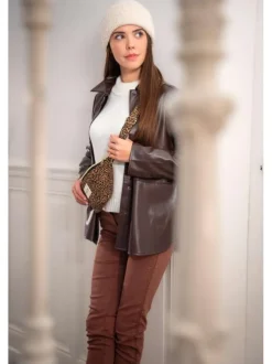 Bonnet écru uni avec large revers côtelé et fil en lurex