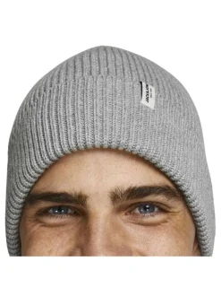 Bonnet en coton biologique gris uni avec étiquette blanche cousue et branding noir
