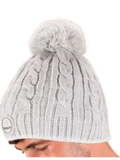 Bonnet gris clair uni à revers et mailles torsadées avec patch de la marque