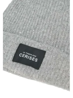 Bonnet gris uni à revers avec fils en lurex et étiquette noire de la marque