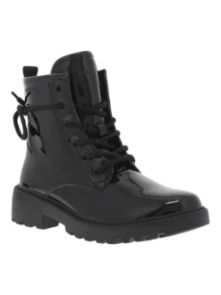 Boots noires vernies en cuir avec talon plat