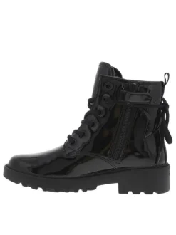 Boots noires vernies en cuir avec talon plat