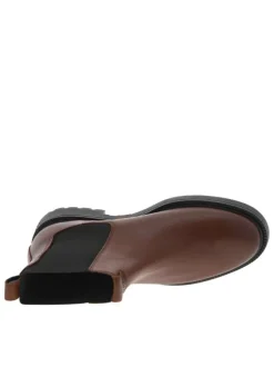 Boots en cuir cognac à talon décroché bas avec des soufflets élastiqués