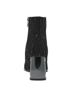Boots en cuir noires avec un talon décroché haut ouvert et un zip