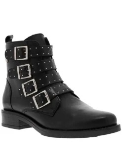 Boots en cuir noir à semelle et talon plat et à zip latérale intérieur