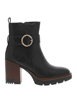 Boots noires à talon décroché haut avec un zip et une boucle décorative