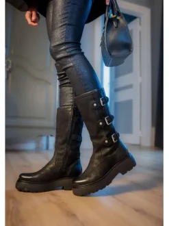Bottes en cuir noires à semelle à talon compensé bas et boucles décoratives