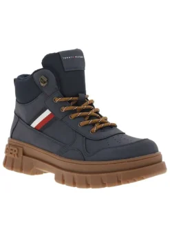 Bottines marine à semelle crantée avec logo débossé sur le talon
