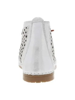 Bottines en cuir argentées à petites étoiles ajourées et à talon décroché bas
