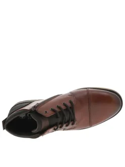 Bottines en cuir cognac à talon plat avec un zip et des lacets ronds