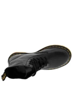 Bottines en cuir noires à talon décroché bas avec des lacets ronds