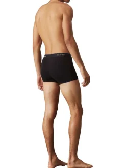 Boxer classique noir uni avec une coupe fermée et une taille élastiquée