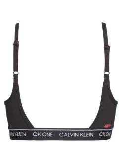 Brassière noire unie avec petite étiquette d'authentification rouge à l'arrière