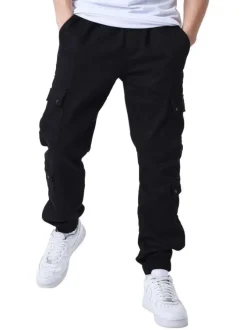 Cargo en coton noir uni multi-poches avec une coupe regular fit