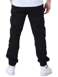 Cargo en coton noir uni multi-poches avec une coupe regular fit
