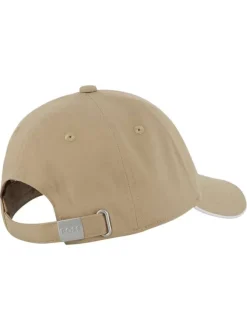 Casquette en coton beige pourvue du nom de la marque à l'avant