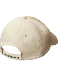 Casquette en coton biologique écrue unie avec une fermeture à scratch