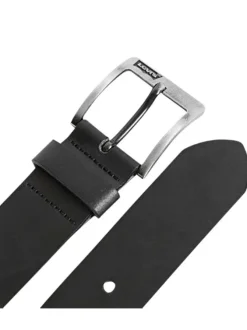 Ceinture en cuir noire unie avec une boucle carrée en métal argentée