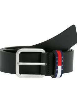 Ceinture en cuir noire unie avec boucle métallique et passant iconique