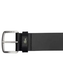 Ceinture en cuir de vache noire pourvue d'une fermeture par boucle ardillon