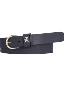 Ceinture en cuir marine unie avec une boucle arrondie et monogramme de la marque