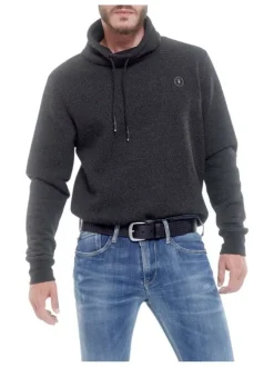 Ceinture en cuir noir perforée à boucle à ardillon argentée et initiales embossées