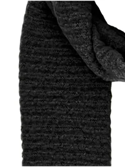 Écharpe longue noire et moelleuse aux extrémités asymétriques