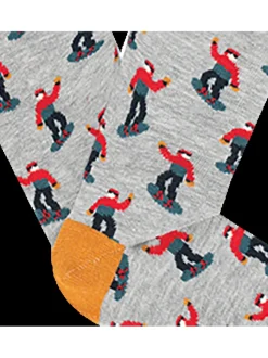Chaussettes en coton gris imprimées coupe haute avec des snowboarder